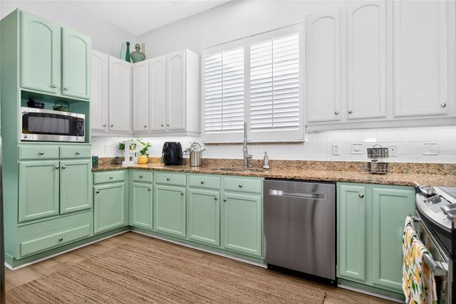 5120 FAIRWAY ONE DRIVE, Valrico, FL 33596