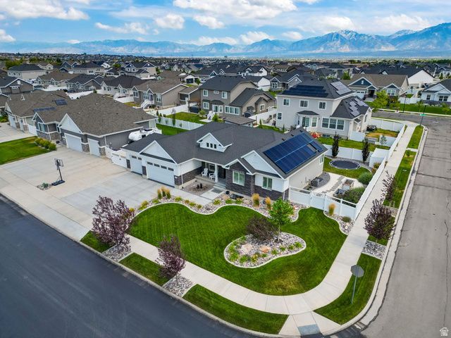 8339 S ALLISON BEND DR, West Jordan, UT 84081