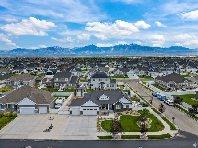 8339 S ALLISON BEND DR, West Jordan, UT 84081