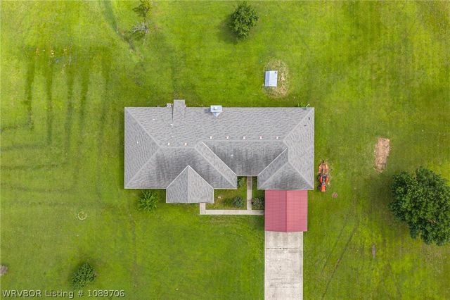 500 E Hamon Avenue, Pocola, OK 74902