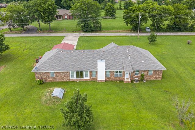 500 E Hamon Avenue, Pocola, OK 74902
