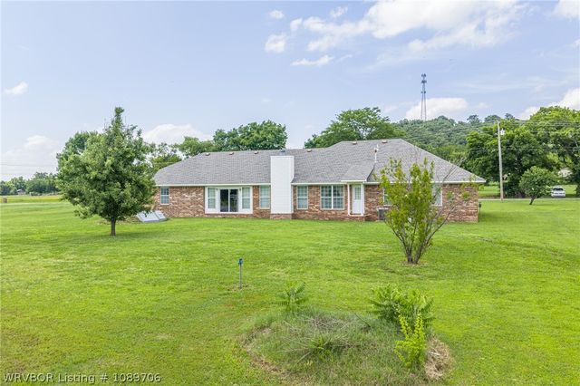 500 E Hamon Avenue, Pocola, OK 74902