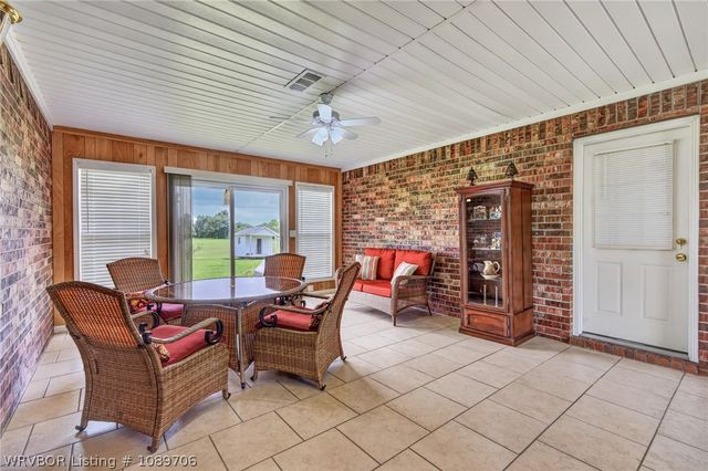 500 E Hamon Avenue, Pocola, OK 74902