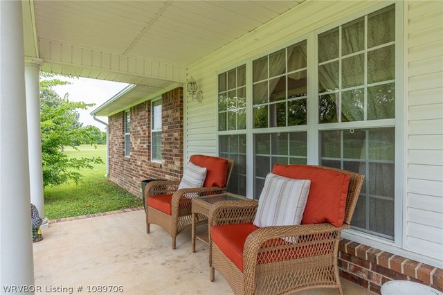500 E Hamon Avenue, Pocola, OK 74902