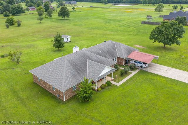 500 E Hamon Avenue, Pocola, OK 74902