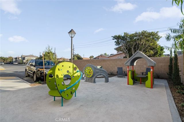 429 Willow Run Lane, Carson, CA 90745