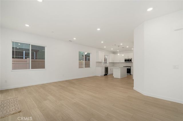 429 Willow Run Lane, Carson, CA 90745