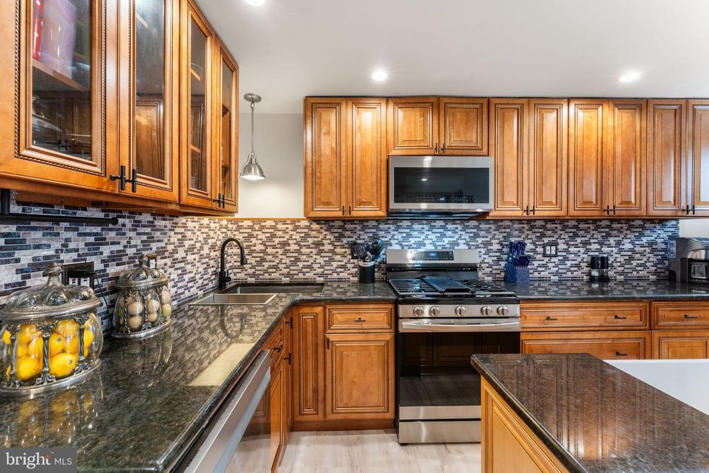417 SEVEN OAKS DR, CLIFTON HEIGHTS, PA 19018 — photo 5