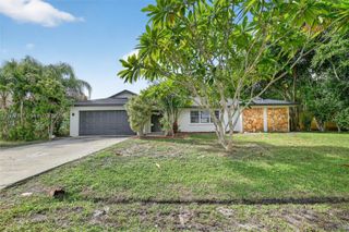 770 SE Hollahan Ave, Port St. Lucie, FL 34983