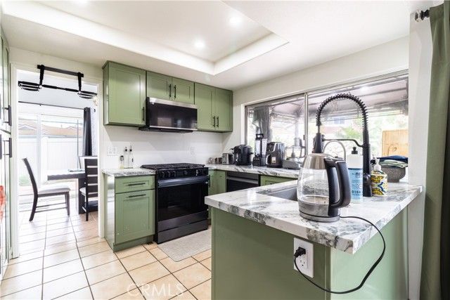 4511 Feather River Road, Corona, CA 92878