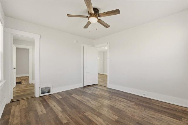 1528 AVENUE B, Council Bluffs, IA 51501