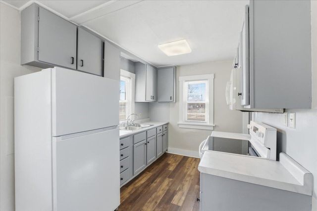 1528 AVENUE B, Council Bluffs, IA 51501