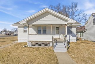 1528 AVENUE B, Council Bluffs, IA 51501