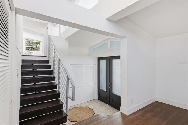 425 PARTRIDGE CIRCLE, Sarasota, FL 34236