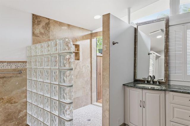 425 PARTRIDGE CIRCLE, Sarasota, FL 34236