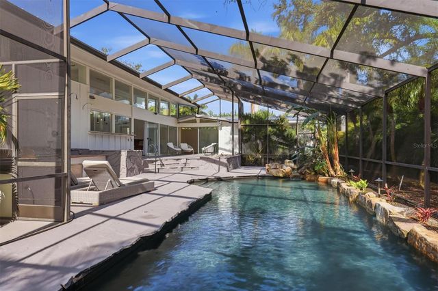 425 PARTRIDGE CIRCLE, Sarasota, FL 34236