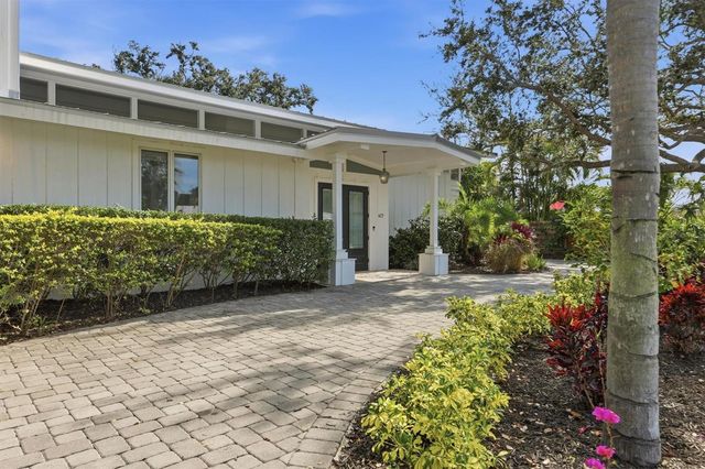 425 PARTRIDGE CIRCLE, Sarasota, FL 34236