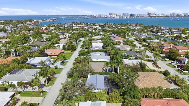 425 PARTRIDGE CIRCLE, Sarasota, FL 34236