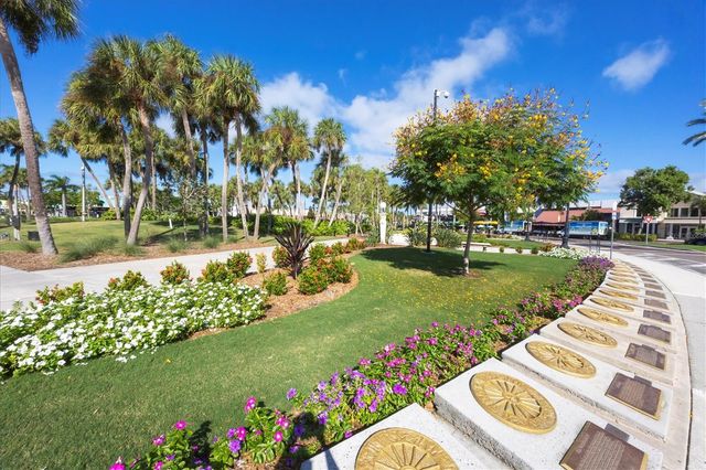 425 PARTRIDGE CIRCLE, Sarasota, FL 34236