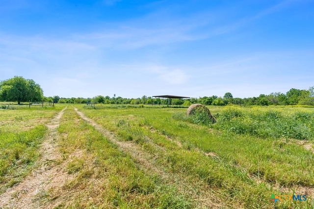 663 SH 230 Loop, Smithville, TX 78957