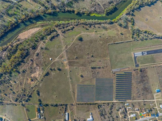 663 SH 230 Loop, Smithville, TX 78957