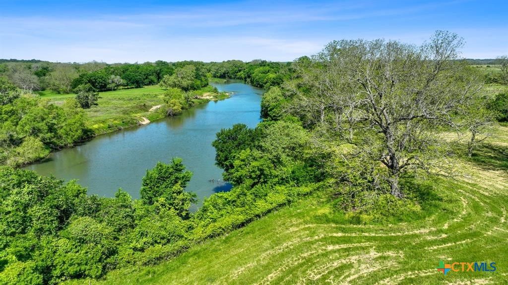 663 SH 230 Loop, Smithville, TX 78957