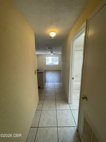 3717 Cardinal Blvd Apt 4, Daytona Beach Shores, FL 32118