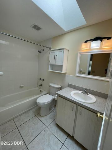 3717 Cardinal Blvd Apt 4, Daytona Beach Shores, FL 32118