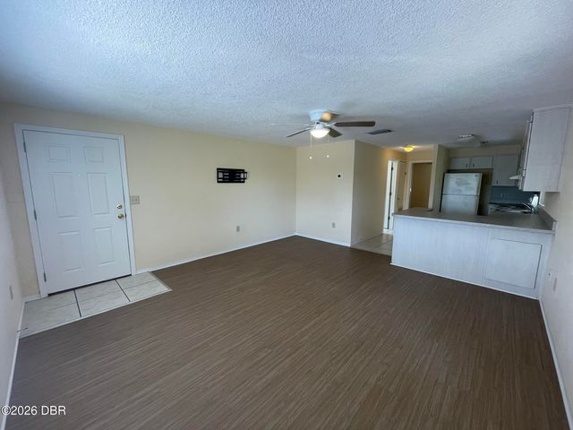 3717 Cardinal Blvd Apt 4, Daytona Beach Shores, FL 32118