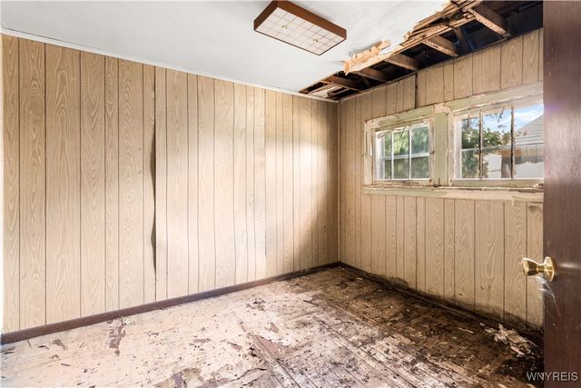 2819 Whirlpool Street, Niagara Falls, NY 14305