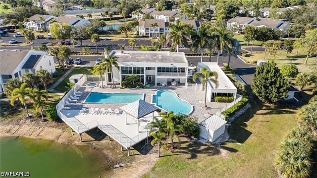 161 Santa Clara DR 10, Naples, FL 34104