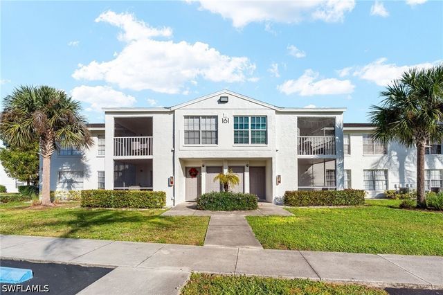 161 Santa Clara DR 10, Naples, FL 34104
