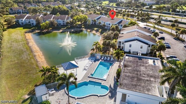 161 Santa Clara DR 10, Naples, FL 34104