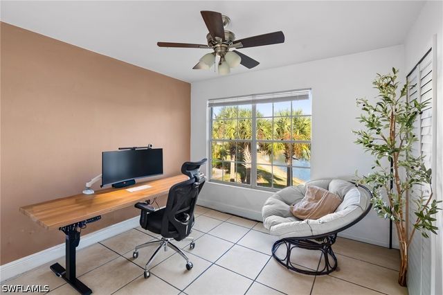161 Santa Clara DR 10, Naples, FL 34104