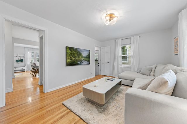 5701 Vincent Avenue S, Minneapolis, MN 55410