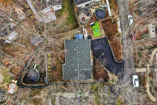 5 Orient Road, Sound Beach, NY 11789