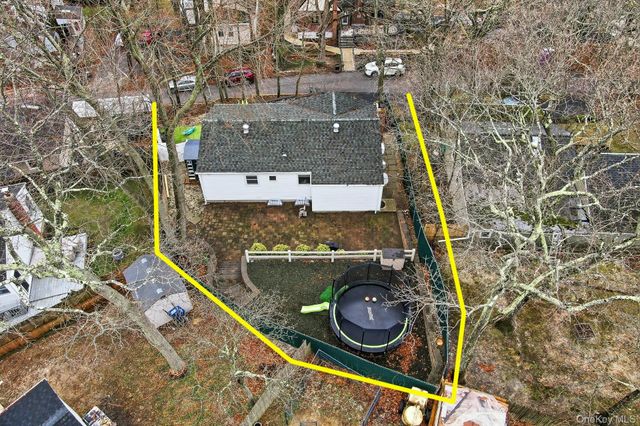 5 Orient Road, Sound Beach, NY 11789