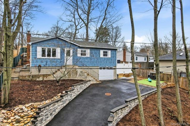5 Orient Road, Sound Beach, NY 11789