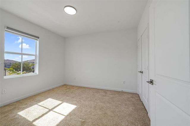 767 SE 18th St, Homestead, FL 33034