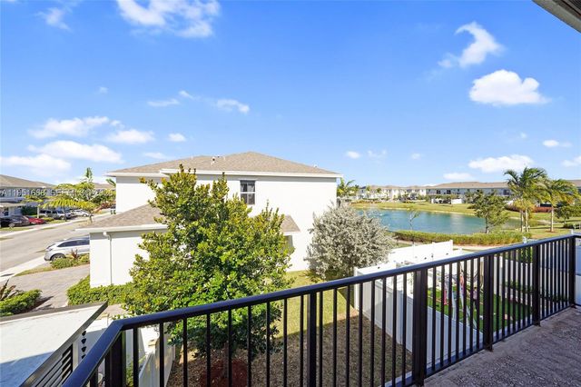 767 SE 18th St, Homestead, FL 33034