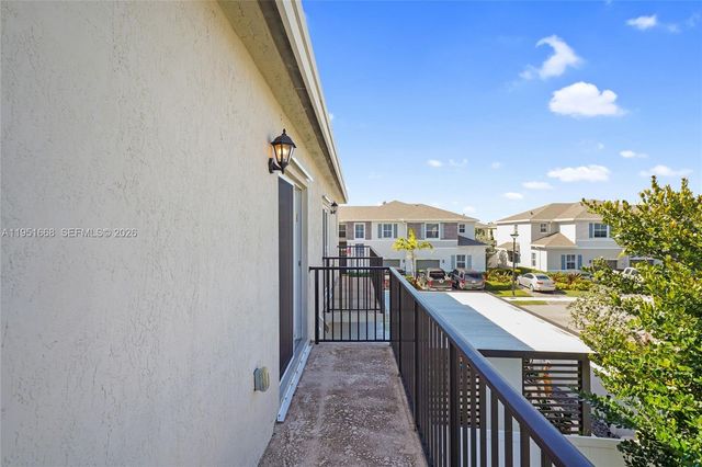 767 SE 18th St, Homestead, FL 33034