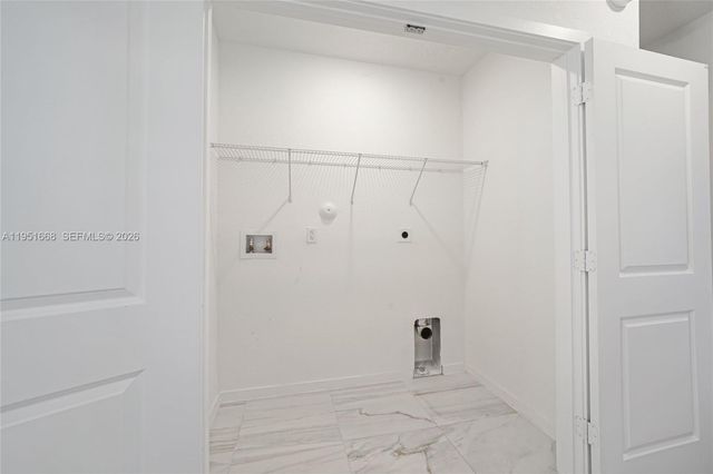 767 SE 18th St, Homestead, FL 33034