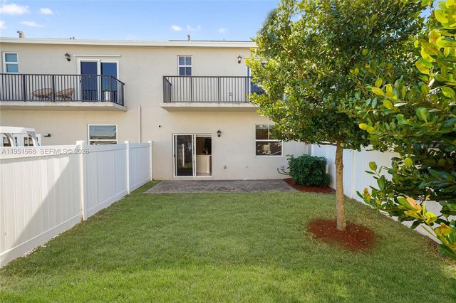 767 SE 18th St, Homestead, FL 33034