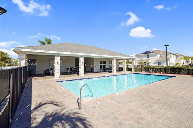 767 SE 18th St, Homestead, FL 33034