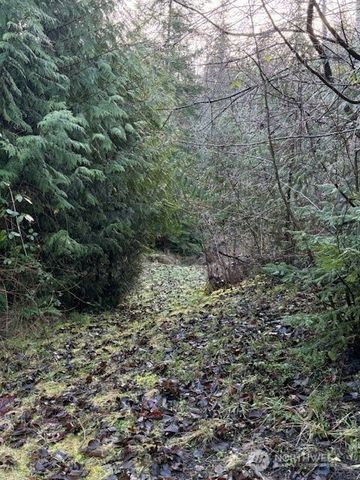 9999 Ferndale Dr, Sequim, WA 98382