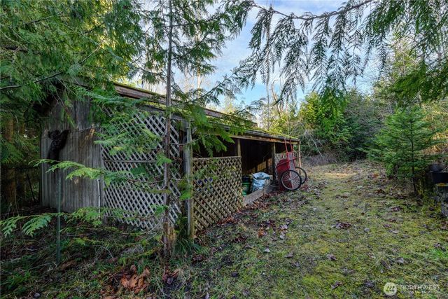 9999 Ferndale Dr, Sequim, WA 98382
