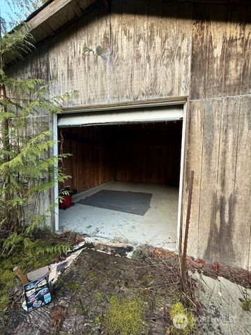 9999 Ferndale Dr, Sequim, WA 98382