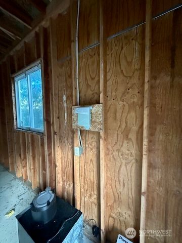 9999 Ferndale Dr, Sequim, WA 98382