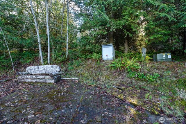 9999 Ferndale Dr, Sequim, WA 98382