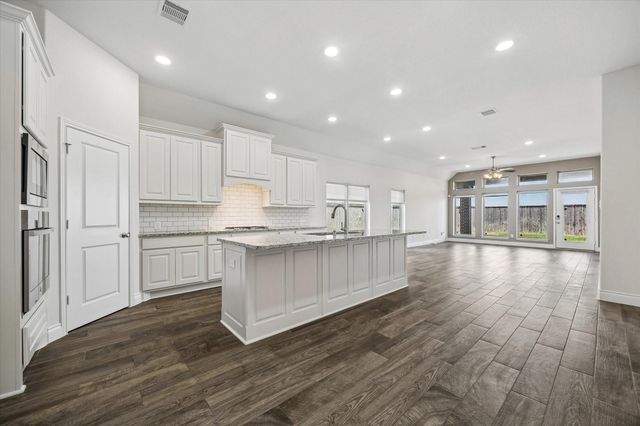 2702 Primrose Bloom Lane, Richmond, TX 77406